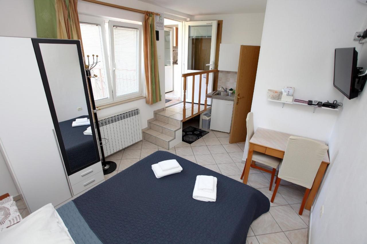 Bozena Studio Kneb Portorož Extérieur photo