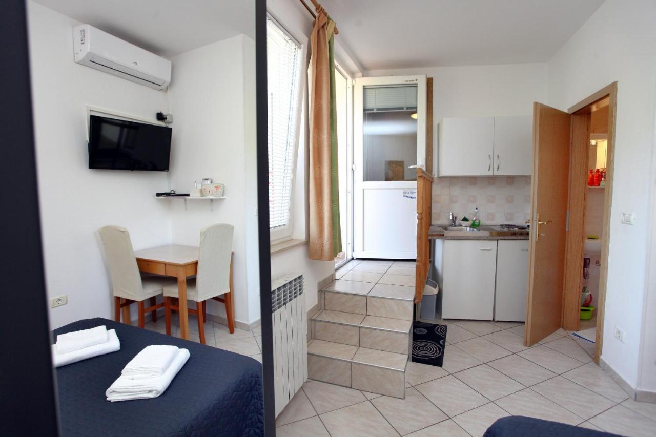 Bozena Studio Kneb Portorož Extérieur photo