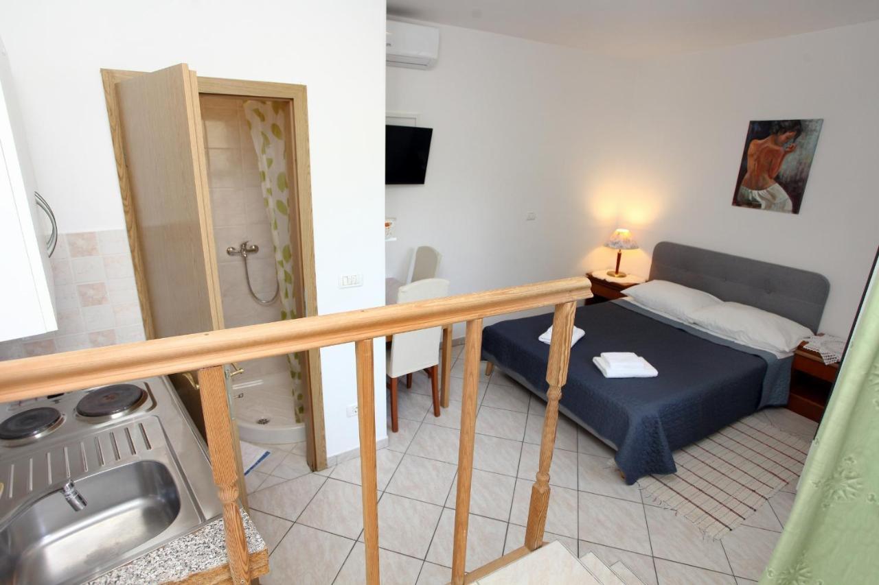 Bozena Studio Kneb Portorož Extérieur photo